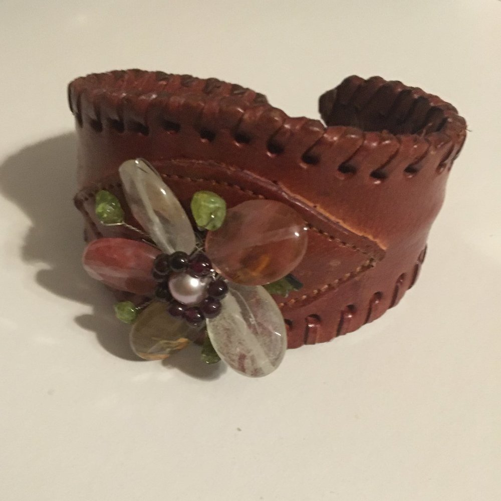 Boho Luxe Leather Bracelet w/ Stone -302 $30 or $25 w/offer
